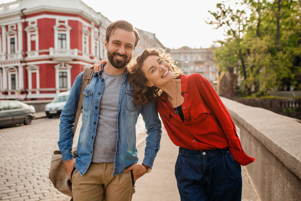 Une femme et un homme lors d’un premier rendez-vous à Montpellier